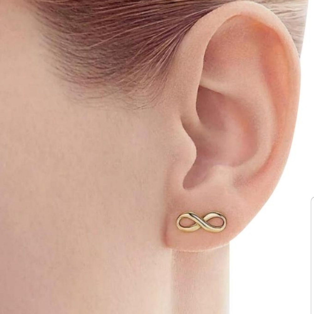 Tiffany&co infinity earrings 🙅‍♀️lowball